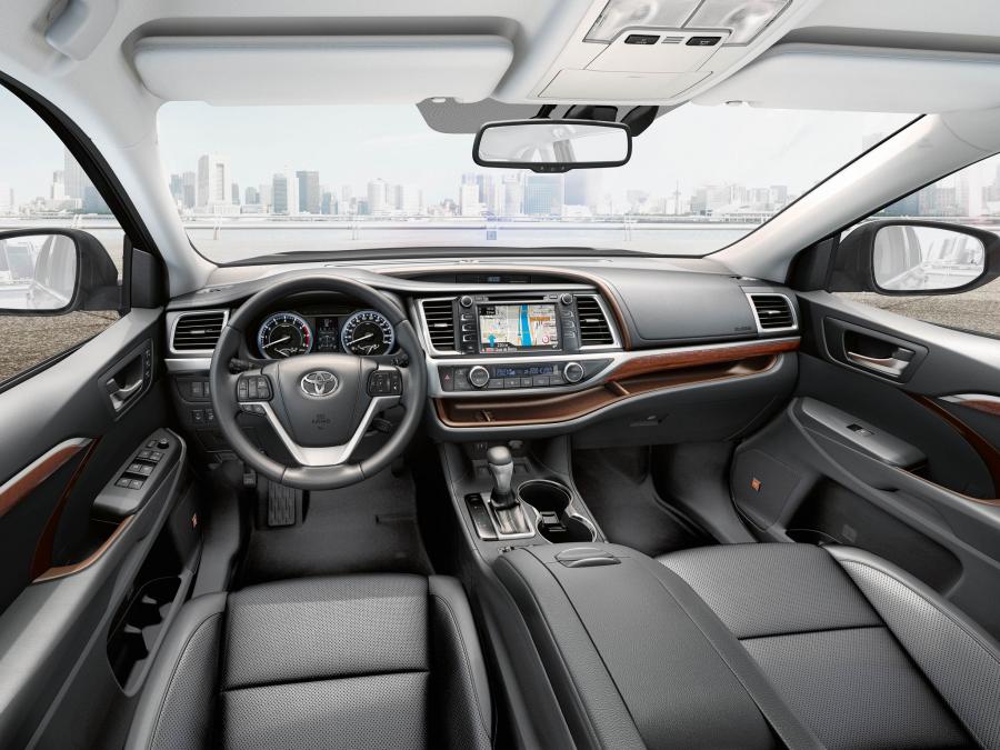  Toyota Highlander 2014 года  (CIS) (фото 4 из 30)